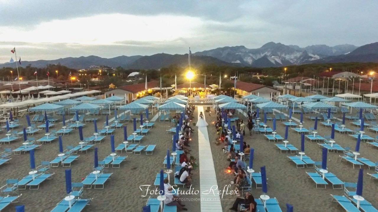 Brezza Marina Bed & Breakfast Marina Di Carrara Eksteriør bilde