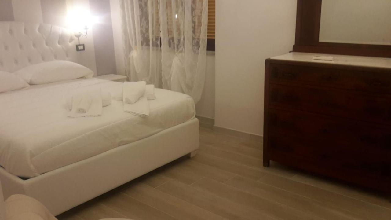 Brezza Marina Bed & Breakfast Marina Di Carrara Eksteriør bilde