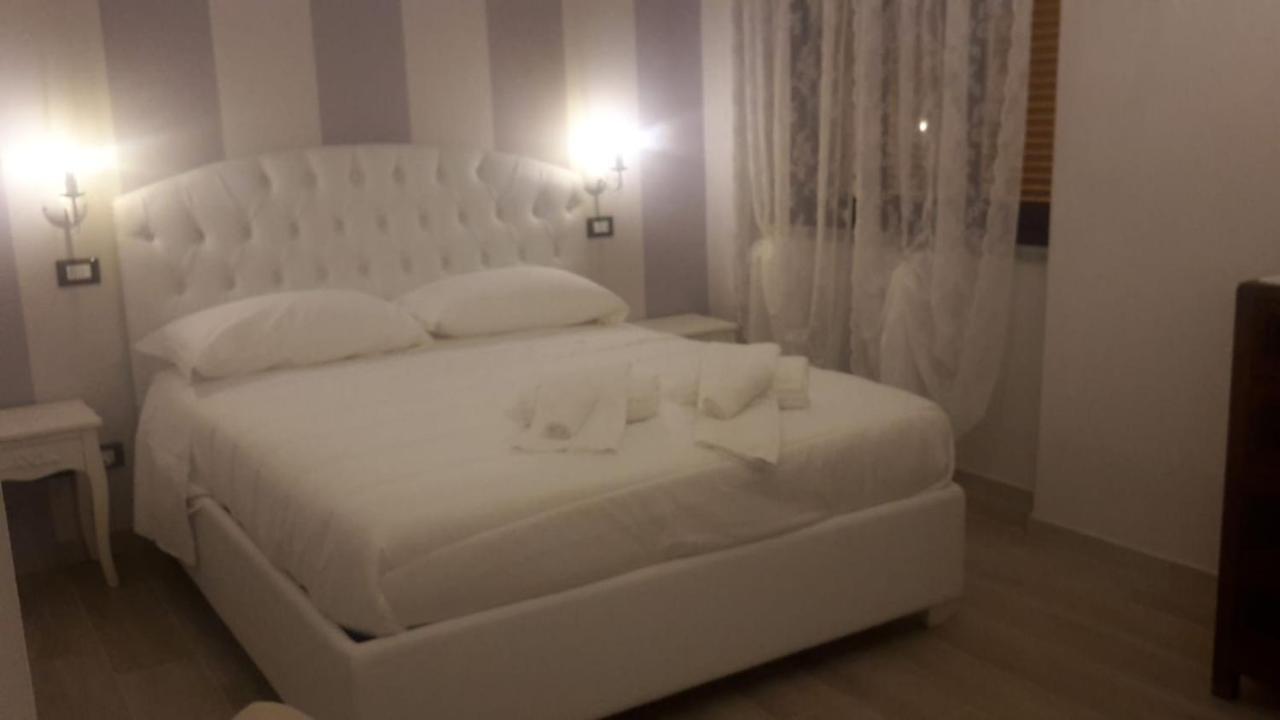Brezza Marina Bed & Breakfast Marina Di Carrara Eksteriør bilde