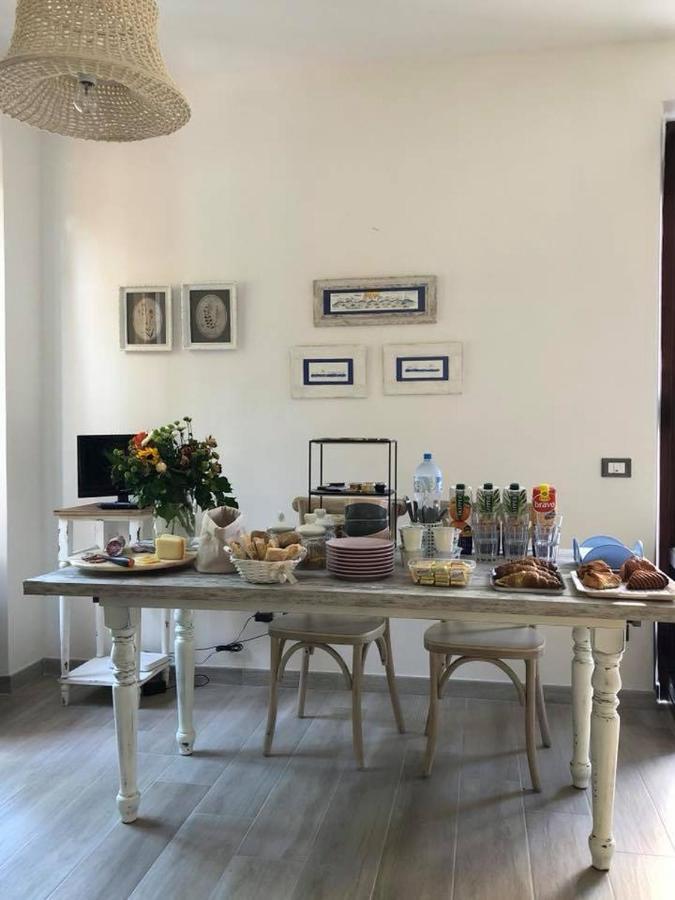 Brezza Marina Bed & Breakfast Marina Di Carrara Eksteriør bilde